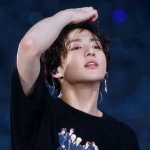 Meet your Posher, Valeria